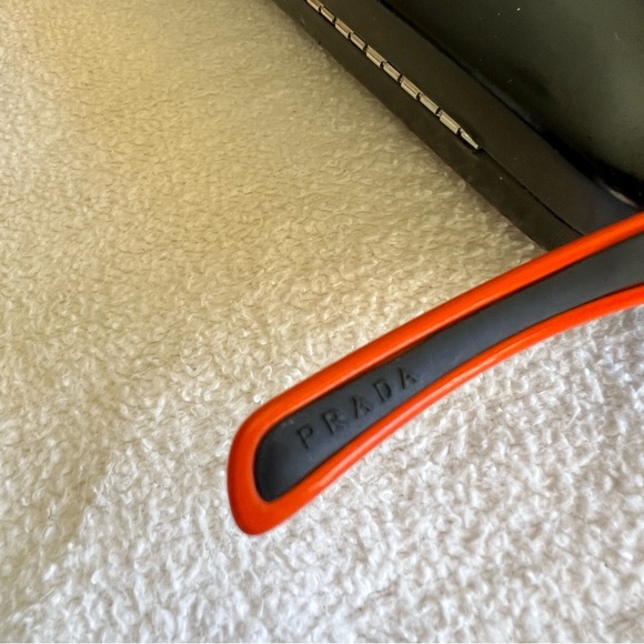 PRADA  LINEA ROSA SPS 01H SPORTS SUNGLASSES. - Picture 10 of 16